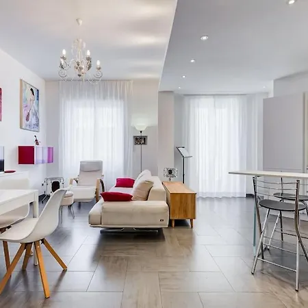 Violin Key House דירה
